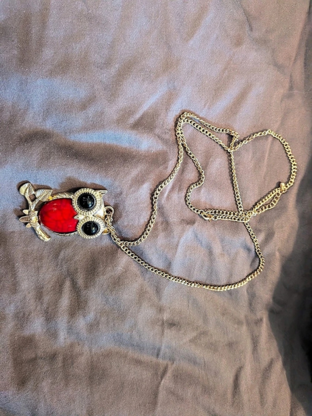 Owl Pendant Chain Necklace in Gold & Red Like New